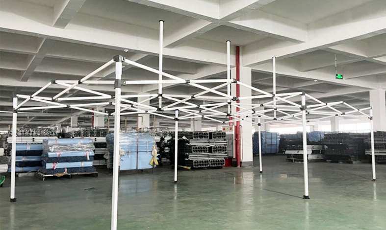The firmness of the tent's support frame is crucial